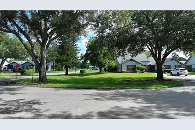 10655 Vanceboro Ct, Lehigh Acres, FL 33936 - Photo 33