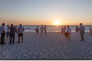 72 7th St S, Naples, FL 34102 - Photo 27