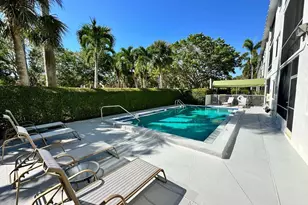 72 7th St S, Naples, FL 34102 - Photo 17