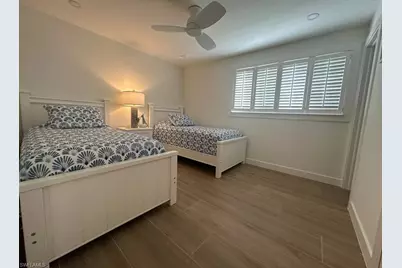 72 7th St S #112, Naples, FL 34102 - Photo 15