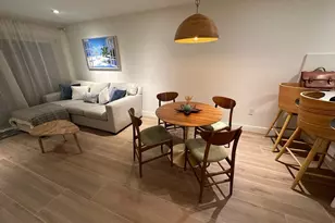 72 7th St S, Naples, FL 34102 - Photo 7