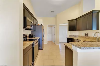 109 NW 14th St, Cape Coral, FL 33993 - Photo 13