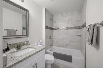 2620 NE 7th Pl, Cape Coral, FL 33909 - Photo 23