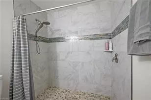 2620 NE 7th Pl, Cape Coral, FL 33909 - Photo 21