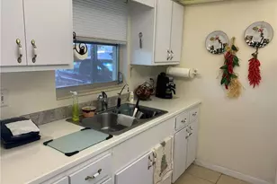 2201 Croton Ct, Lehigh Acres, FL 33936 - Photo 5