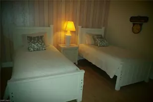 16301 Kelly Woods Dr, Fort Myers, FL 33908 - Photo 15