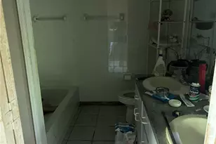 2254 Crystal Dr, Fort Myers, FL 33907 - Photo 15