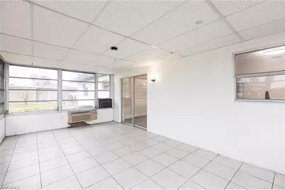 818 Gardenside Ct, Lehigh Acres, FL 33936 - Photo 23