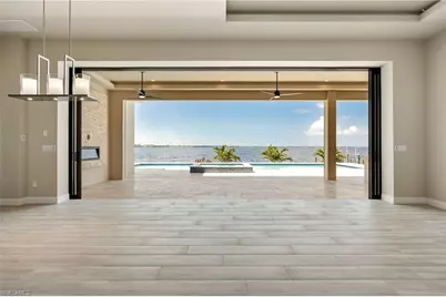 1024 Dolphin Dr, Cape Coral, FL 33904 - Photo 7