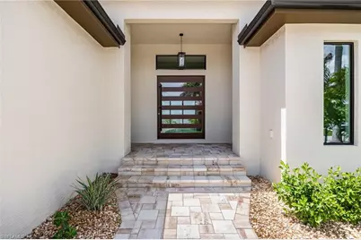 1024 Dolphin Dr, Cape Coral, FL 33904 - Photo 3