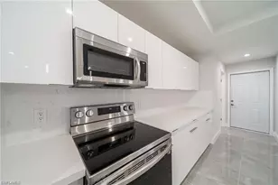 317 NW 13th Terrace, Cape Coral, FL 33993 - Photo 5