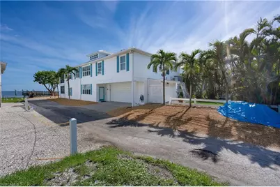 8550 Ebbtide Way, Bokeelia, FL 33922 - Photo 17