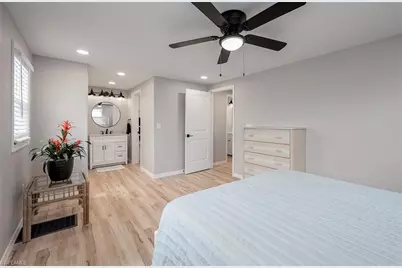 340 Mattie Ave, Fort Myers, FL 33908 - Photo 17