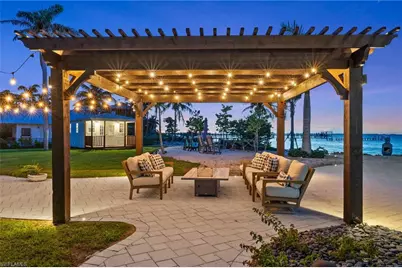 7660 Bocilla Ln, Bokeelia, FL 33922 - Photo 7