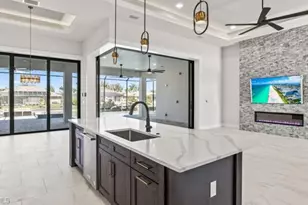 2133 Cape Coral Pkwy W, Cape Coral, FL 33914 - Photo 11