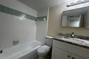 4906 Victoria Dr, Cape Coral, FL 33904 - Photo 7