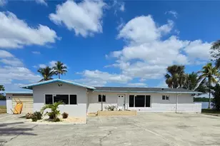 4919 E Riverside Dr, Fort Myers, FL 33905 - Photo 1