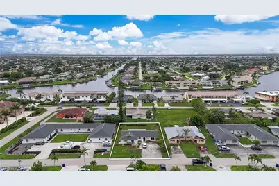 3609 SE 9th Pl, Cape Coral, FL 33904 - Photo 3