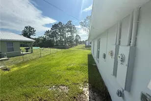 915 Graystone Ave, Lehigh Acres, FL 33974 - Photo 13