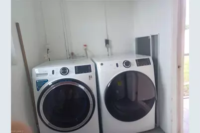 1102 SW 15th Ter, Cape Coral, FL 33991 - Photo 19