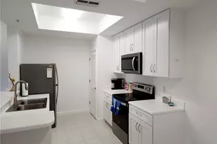 9025 Colby Dr, Fort Myers, FL 33919 - Photo 7