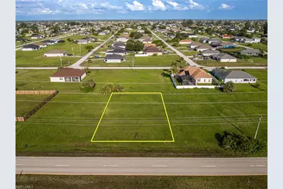 816 El Dorado Blvd N, Cape Coral, FL 33993 - Photo 1