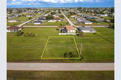 820 El Dorado Blvd N, Cape Coral, FL 33993 - Photo 5