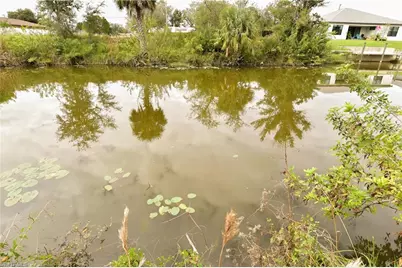 1706 NE 10th Pl, Cape Coral, FL 33909 - Photo 13