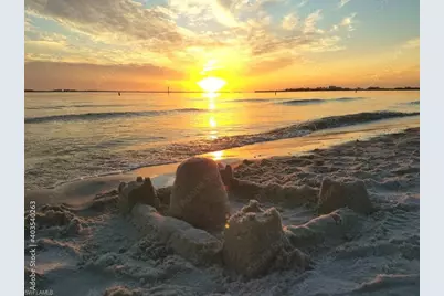 1024 NE 23rd Ter, Cape Coral, FL 33909 - Photo 9