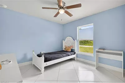 872 Carbon St E, Lehigh Acres, FL 33974 - Photo 21