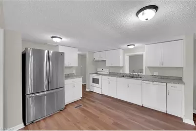 1211 Crescent Ave, Labelle, FL 33935 - Photo 19