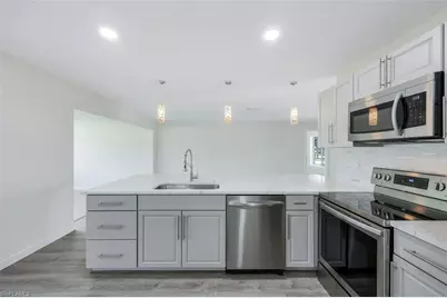 1202 SE 14th Ter, Cape Coral, FL 33990 - Photo 11