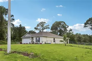 658 Lomond St, Lehigh Acres, FL 33972 - Photo 5