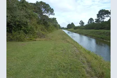 1222 Howell St E, Lehigh Acres, FL 33974 - Photo 3