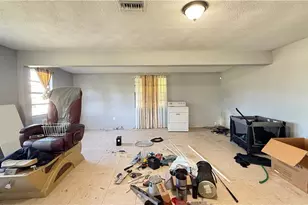 23435 Carolyn Ln, Fort Myers, FL 33913 - Photo 17