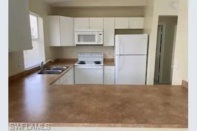 518 NW 19th Pl, Cape Coral, FL 33993 - Photo 5