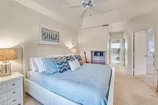 27024 Oakwood Lake Dr, Bonita Springs, FL 34134 - Photo 49