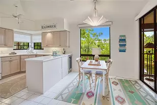 27024 Oakwood Lake Dr, Bonita Springs, FL 34134 - Photo 39