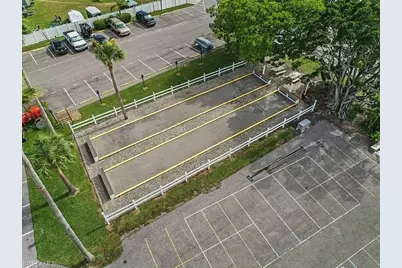 306 Shoreland Dr, Fort Myers, FL 33905 - Photo 7