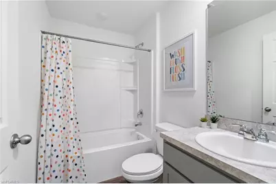 2625 NE 7th Pl, Cape Coral, FL 33909 - Photo 9