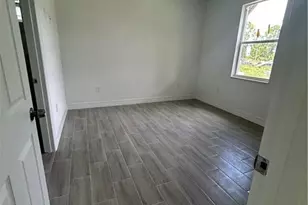 873 Duplex St E, Lehigh Acres, FL 33974 - Photo 9