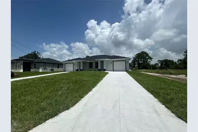 873 Duplex St E, Lehigh Acres, FL 33974 - Photo 3