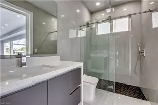 2929 SW 6th Pl, Cape Coral, FL 33914 - Photo 31