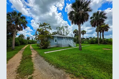 18387 Pioneer Rd, Fort Myers, FL 33908 - Photo 43