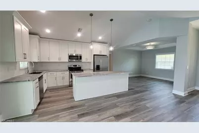 1723 SW 31st Ln, Cape Coral, FL 33914 - Photo 9