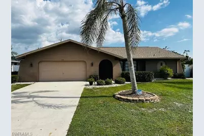 206 SW 33rd St, Cape Coral, FL 33914 - Photo 1