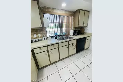 206 SW 33rd St, Cape Coral, FL 33914 - Photo 11