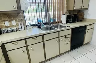 206 SW 33rd St, Cape Coral, FL 33914 - Photo 11