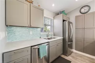 1657 Atlanta Plaza Dr, Sanibel, FL 33957 - Photo 7