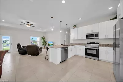 2520 Diplomat Pkwy W, Cape Coral, FL 33993 - Photo 9